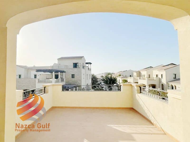 12 Sophisticated 3 Bed Villa with Big Patio & Maids Room