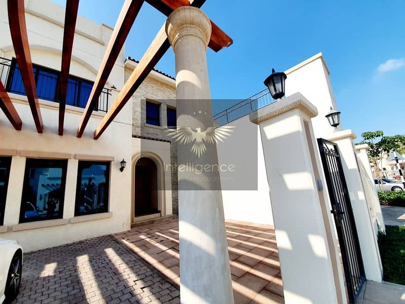 4 Invest in this Upgraded Villa in a Peaceful Community