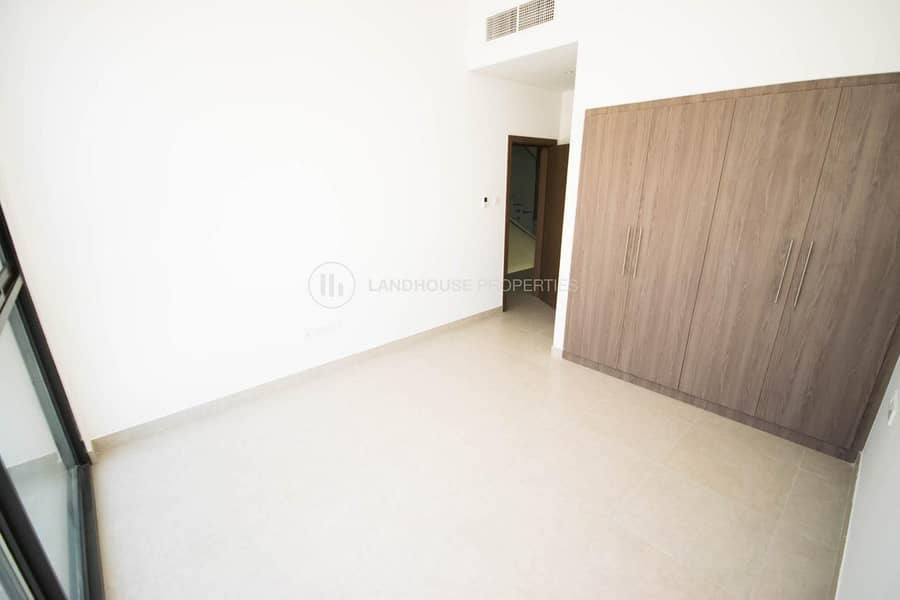 7 Corner 3 BHK Townhouse with Maid's Room