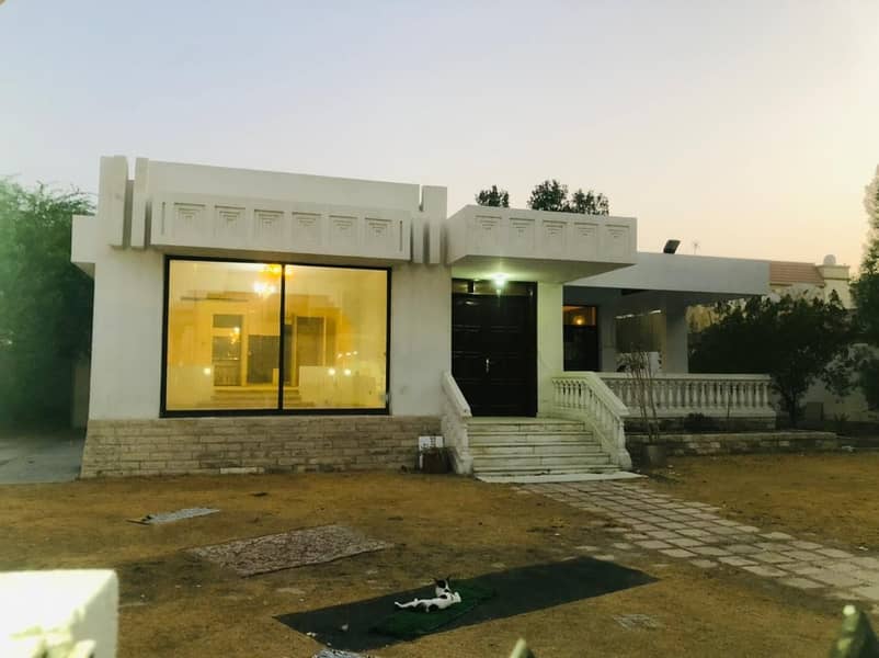 SPACIOUS 3 BED ROOM INDEPENDENT VILLA WITH BIG GARDEN AND MULHAQ READY TO MOVE INN 140K