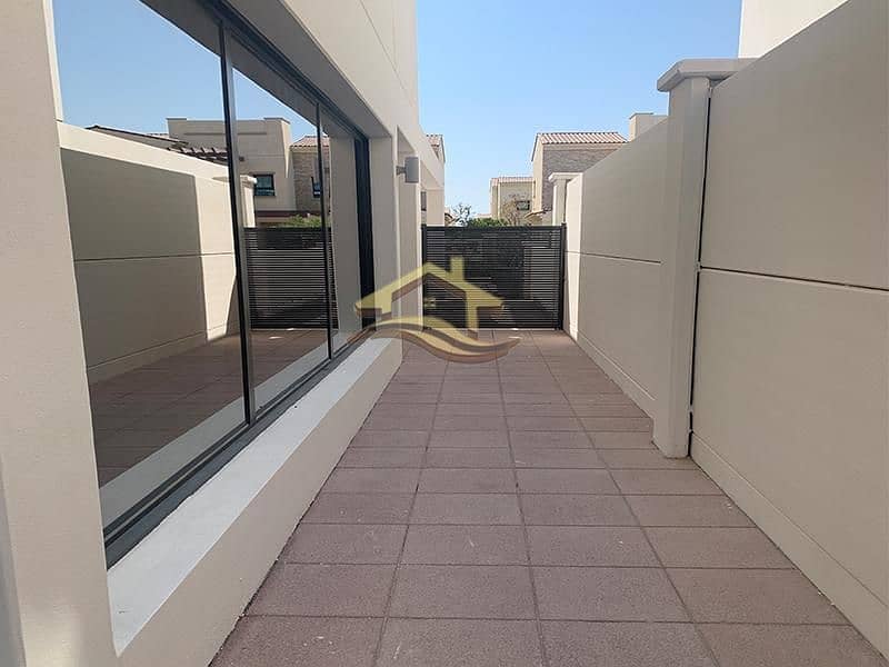 3 Brand New! With Balcony | Spacious Roof Space | Elegant Design | Central A/C