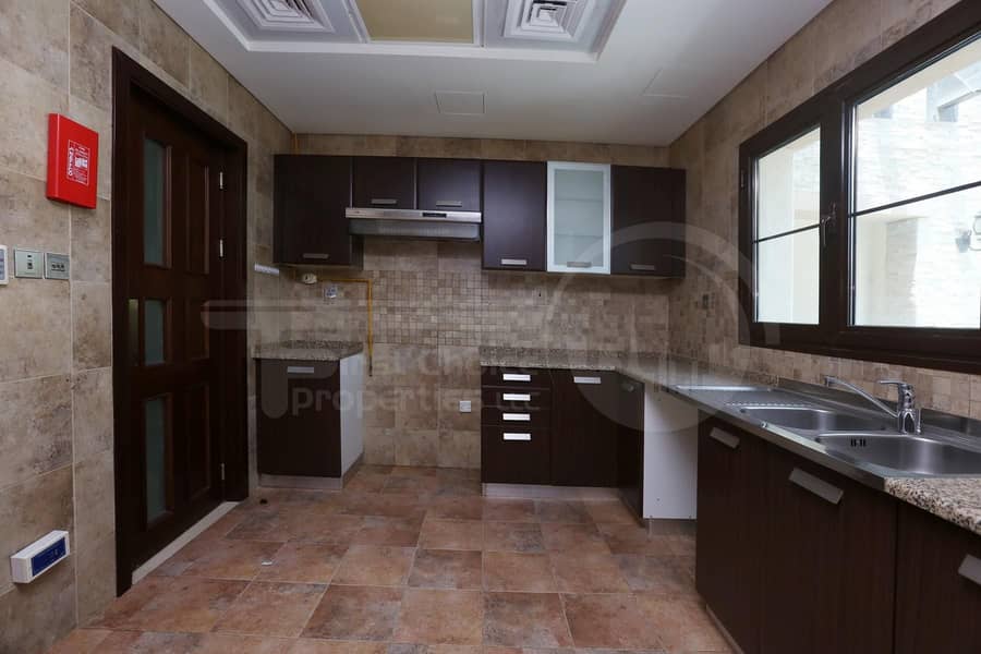 3 Good Investment! Luxurious Spacious Villa.