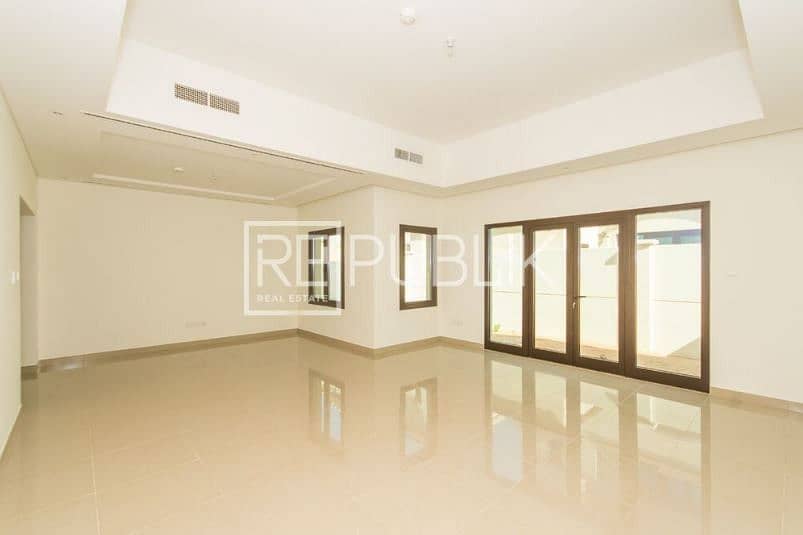 2 Well Maintained Modern 3 BR Villa with Maid Room