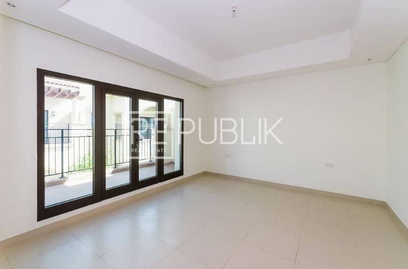 7 Well Maintained Modern 3 BR Villa with Maid Room
