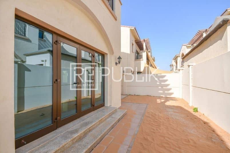 9 Well Maintained Modern 3 BR Villa with Maid Room