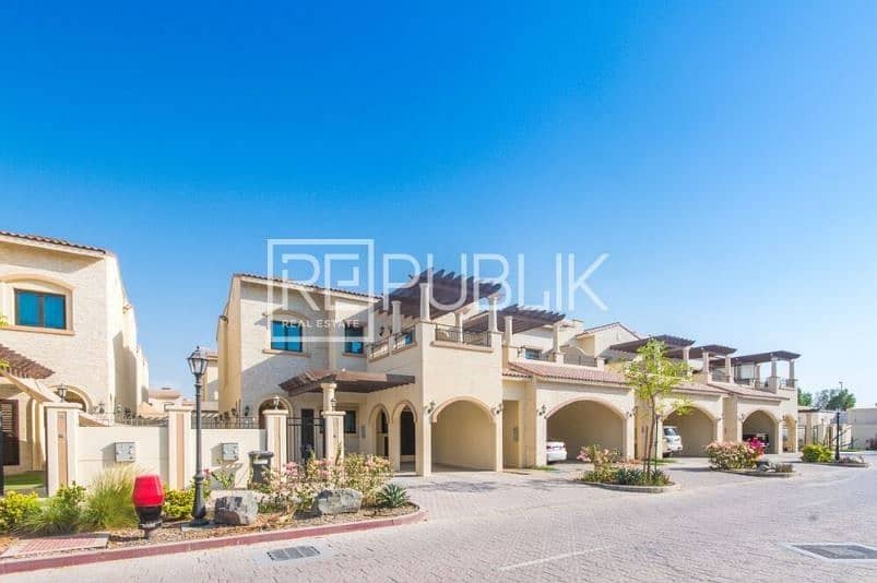 15 Well Maintained Modern 3 BR Villa with Maid Room
