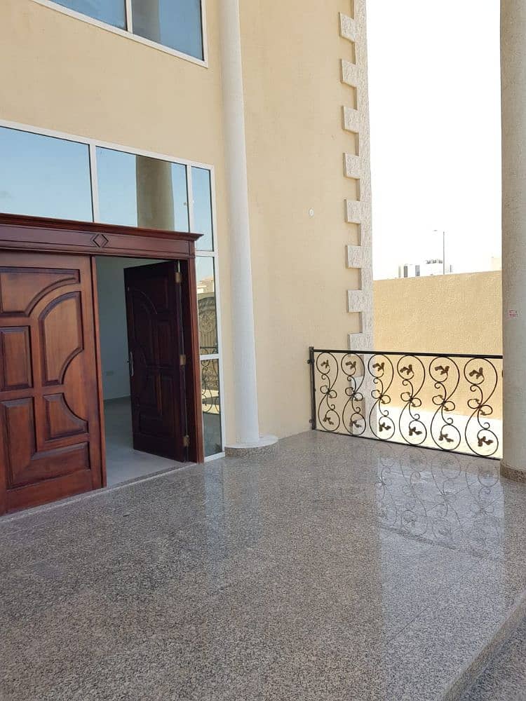 Private Entrance Huge One Bedroom Near Yas Mina School