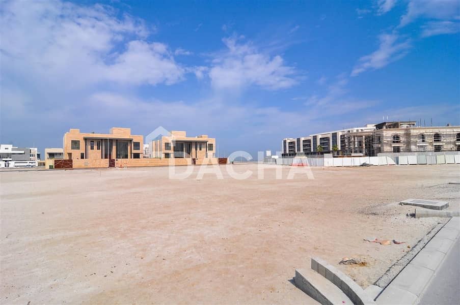 9 Freehold Land / Double Plot / AED 550 sqft Only