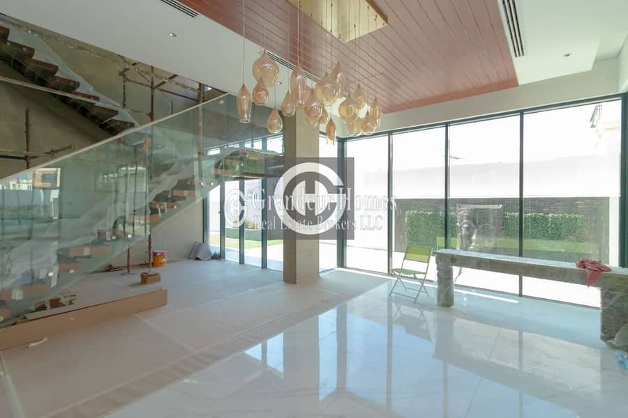 5 Luxury Brand New 6BR Villa Prime Location | Pearl Jumeirah