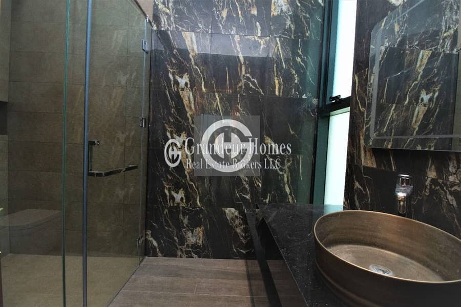 17 Luxury Brand New 6BR Villa Prime Location | Pearl Jumeirah