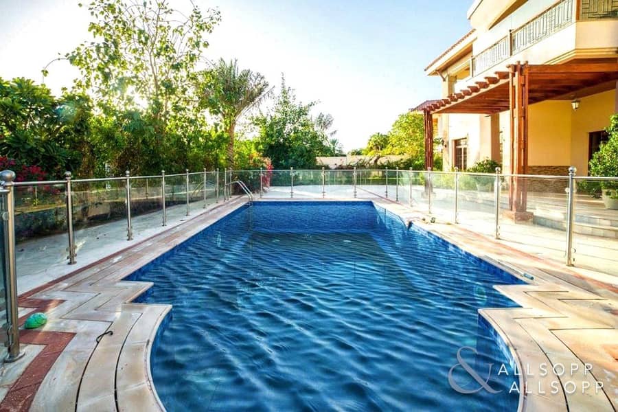2 5 Bed Mansions | Large Plot | Private Pool