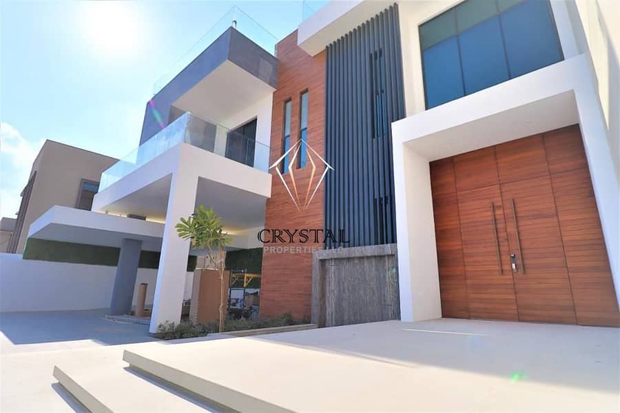 18 Luxury 6BR Villa | Prime Location | Pearl Jumeirah