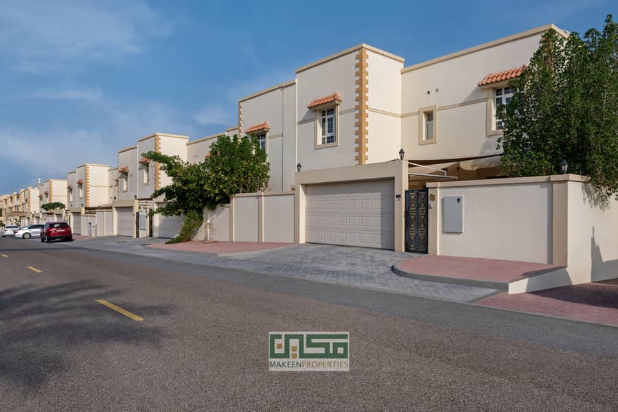 Spacious 4 bedroom villa for rent in Mirdiff