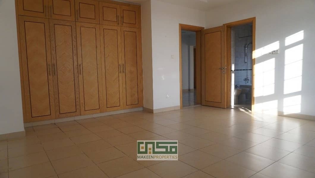 9 Spacious 4 bedroom villa for rent in Mirdiff