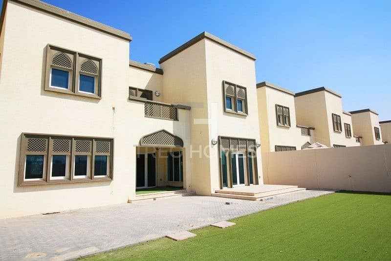 Family Villa | Offer Today | Close to Park | Bright