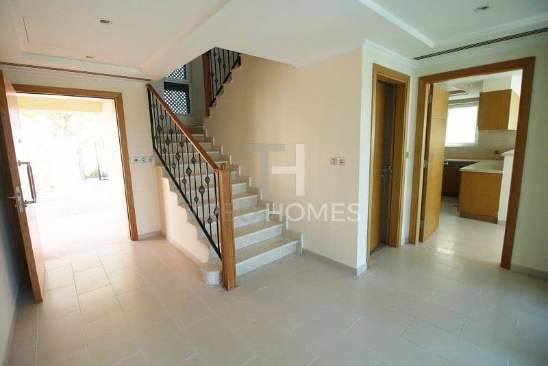 2 Family Villa | Offer Today | Close to Park | Bright
