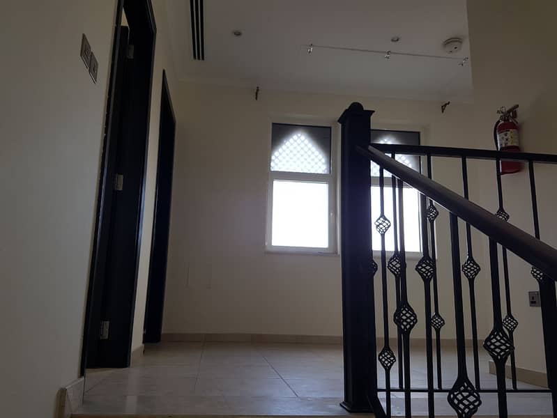 10 Amazing Deal 3 Bed + Maid's District 8 Single Row