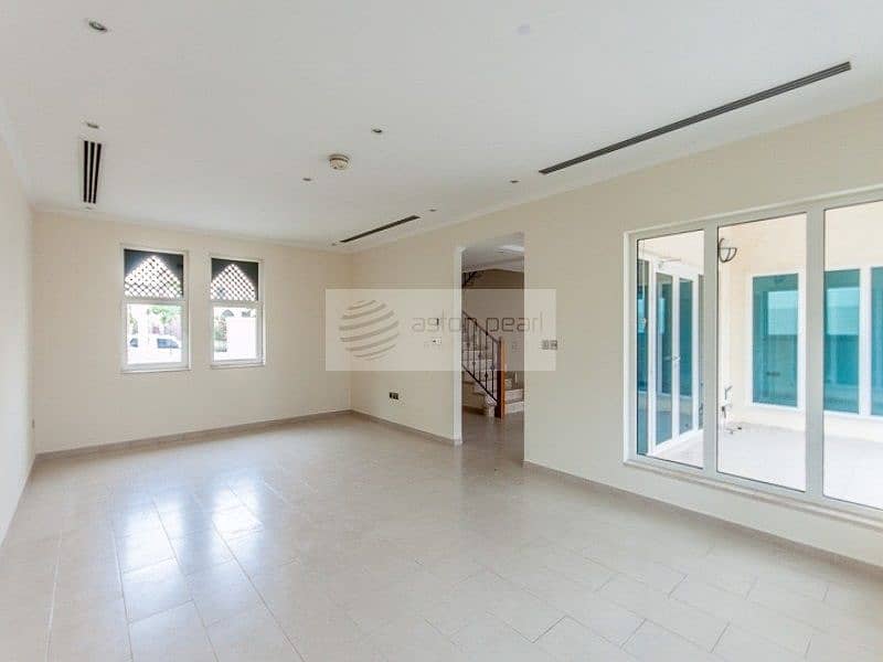 4 Single Row  Villa|Facing Park | Close to Carrefour