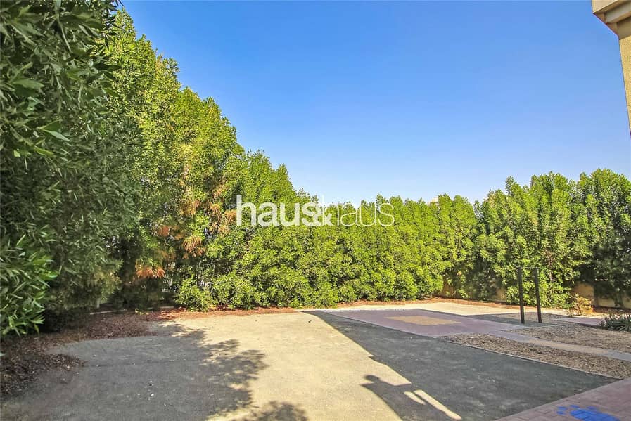 8 Green Garden | Quiet Location | Ready Now