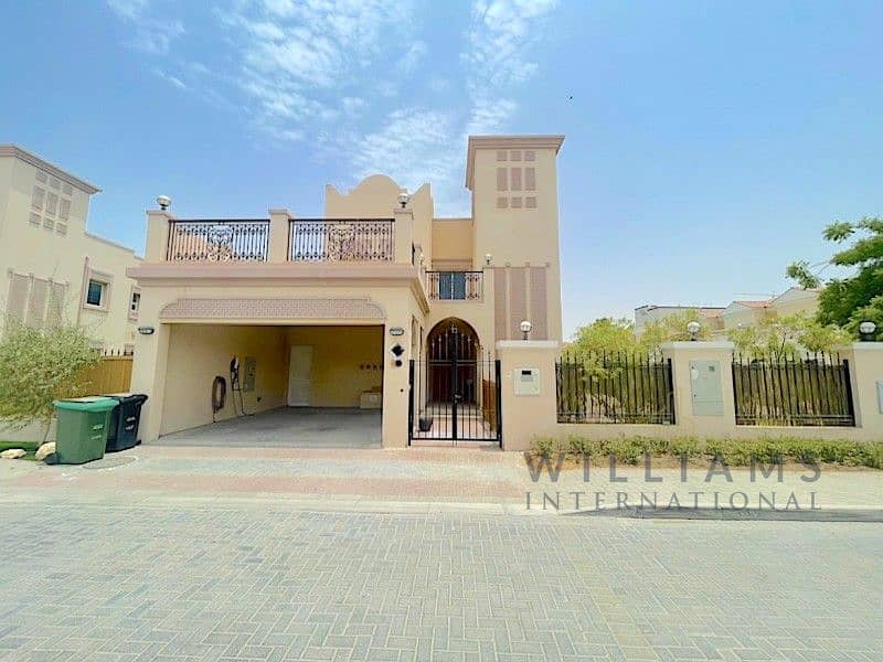 位于朱美拉三角小镇(JVT)，JVT第8区 2 卧室的别墅 3200000 AED - 6191546