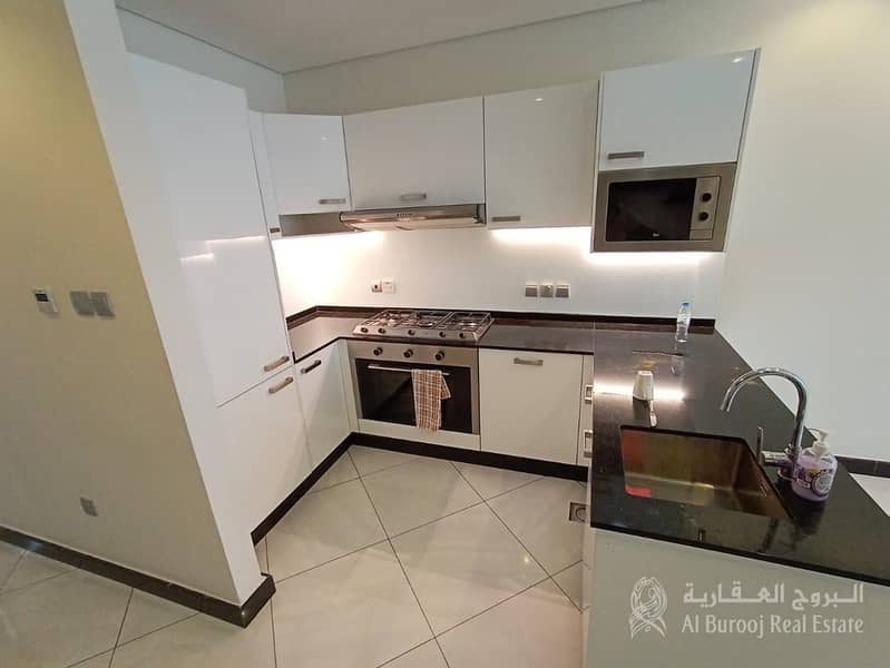 3 Exclusive | 2 bed + Maid with Fully Fitted Kitchen