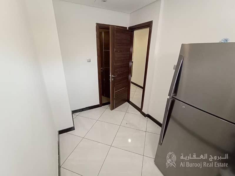 5 Exclusive | 2 bed + Maid with Fully Fitted Kitchen
