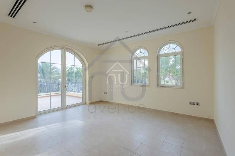 9 Immaculate 4 Bed | Private Pool | Quiet Location