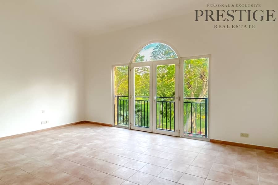 5 Park Facing | Vacant on Transfer| 4 Beds