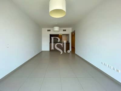 شقة 1 غرفة نوم للبيع في جزيرة الريم، أبوظبي - gate-tower-3-shams-abu-dhabi-al-reem-island-living-area (1). JPG