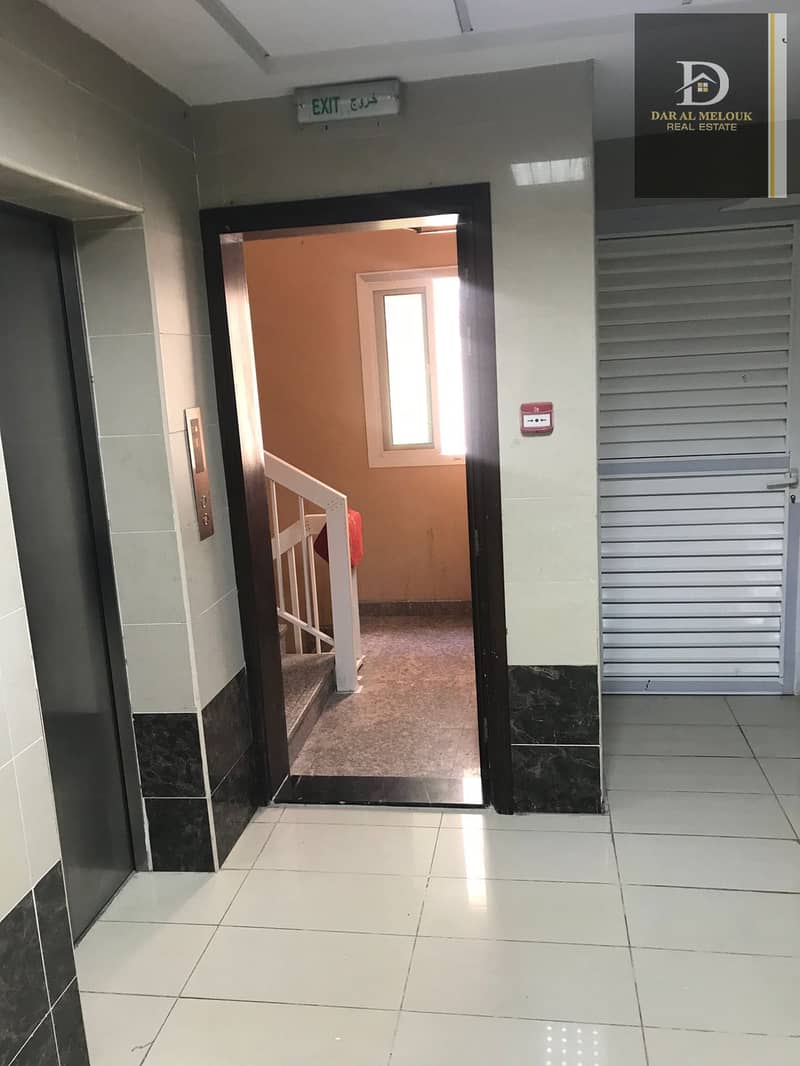 For sale in Sharjah, Muwaileh area, residential and commercial building, area of ​​3000 feet, ground permit, three floors, consisting of 18 studios and 4 shops. Current income is 270 thousand. Excellent location on Jar Street, 36 meters next to civil defe