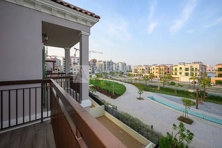 3 Bedroom Townhouse for Rent in Jumeirah, Dubai - Closed Garage | Close to Amenities | Skyline View