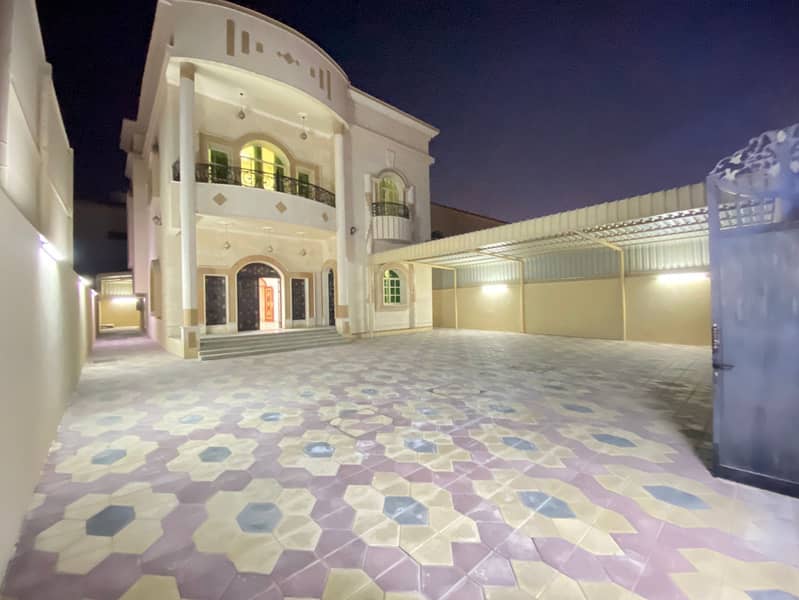 Villa for rent in Ajman, Al Mowaihat area, 5 bedrooms, two floors