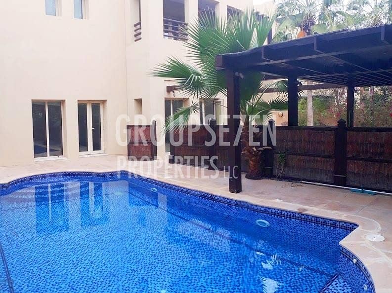 Private Pool Immaculate Luxurious Villa E1 Type