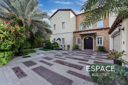 4 Bedroom Villa for Sale in Jumeirah Golf Estates, Dubai - Exclusive | Large Corner Plot | Giovanni