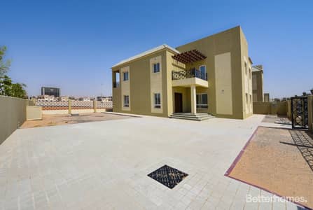 5 Bedroom Villa for Rent in Dubailand, Dubai - Golf Course I Maids I Single Row | High End Finish 5 Bedroom Villa for Rent in Dubailand, Dubai - Golf Course I Maids I Single Row | High End Finish