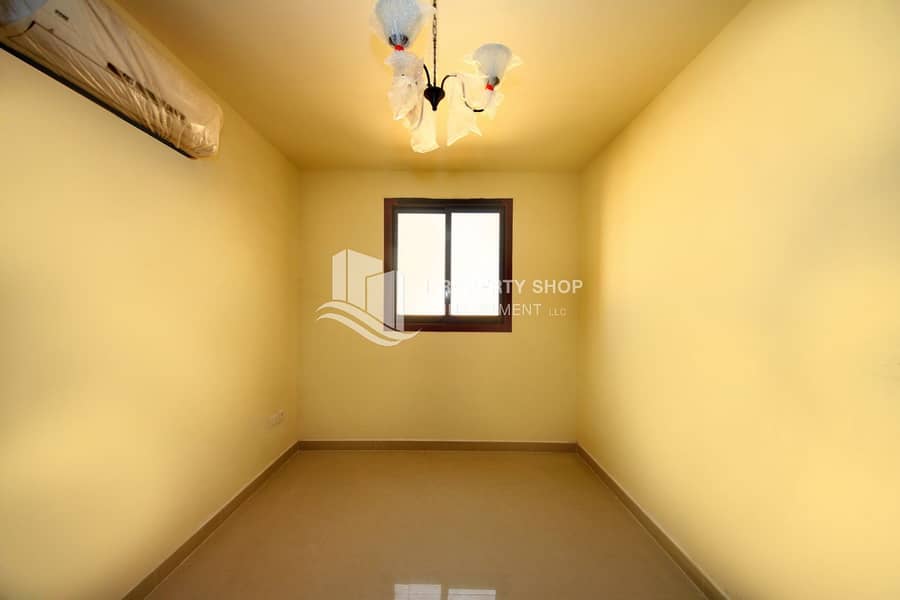 3-bedroom-villa-abu-dhabi-hydra-village-bedroom. JPG