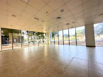 Showroom for Rent in Dubai Investment Park (DIP), Dubai - Brand New | Road Facing | Fully Fitted