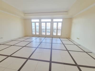 فلیٹ 4 غرف نوم للايجار في آل نهيان، أبوظبي - شقة في المعمورة،آل نهيان 4 غرف 110000 درهم - 8520041