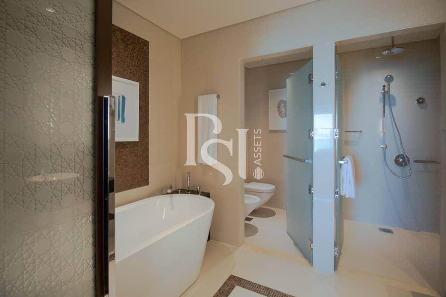 17 fairmont-residence-marina-abu-dhabi-master-bathroom (3). JPG
