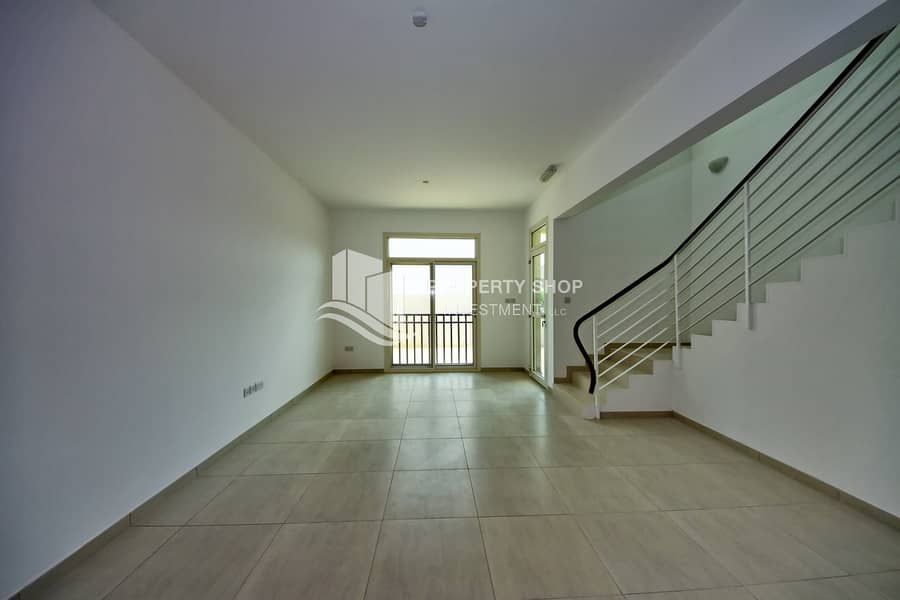 2 2-bedroom-townhouse-abu-dhabi-sieh-shuaib-al-ghadeer-living-area. JPG