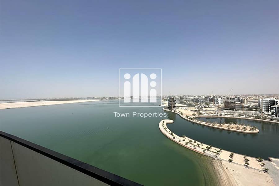 🏡Stunning Sea & Ferrari World View  | 2BR Apartment | High Floor