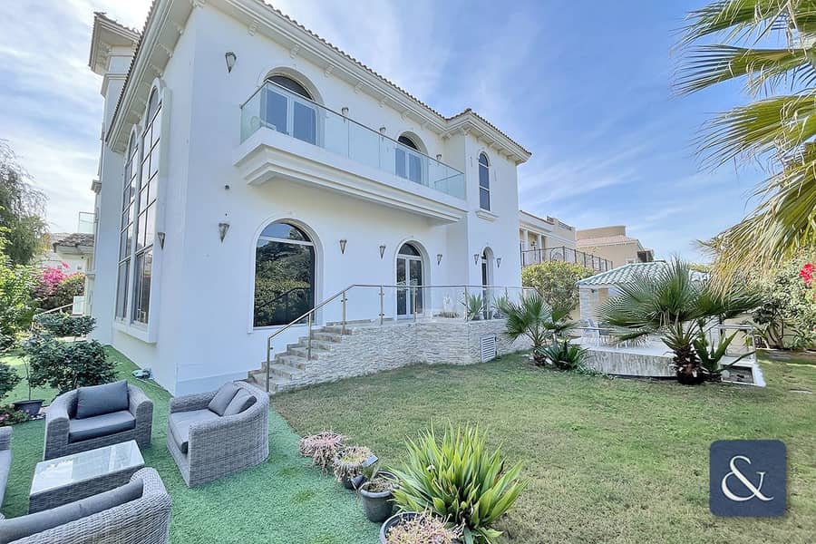 5 Bedrooms | Large Basement | 3 Floors 5 Bedrooms | Large Basement | 3 Floors