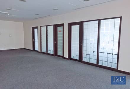 Office for Rent in Deira, Dubai - VERY CLOSE TO METRO | FITTED | VACCANT