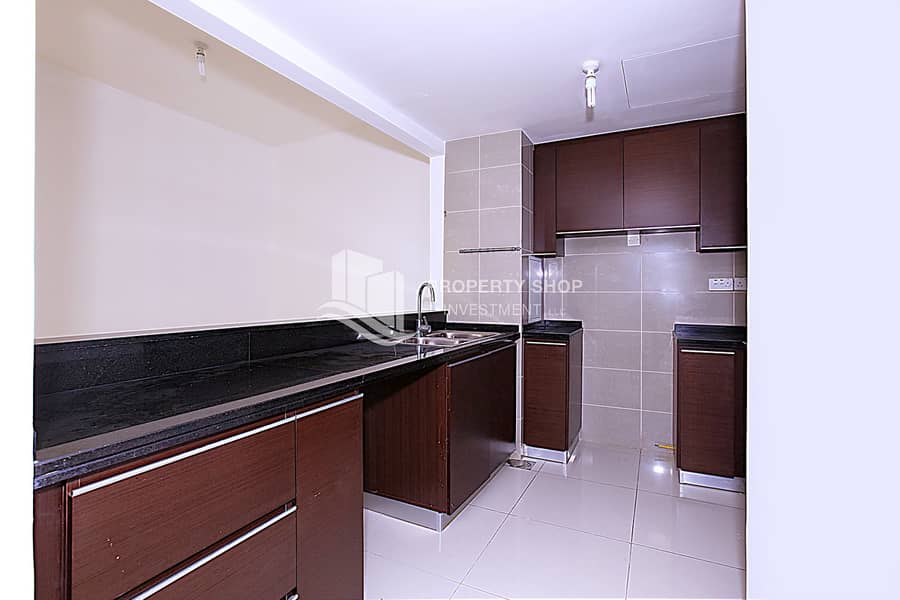 4 2-bedroom-apartment-al-reem-island-marina-square-marina-heights-2-2-kitchen. JPG