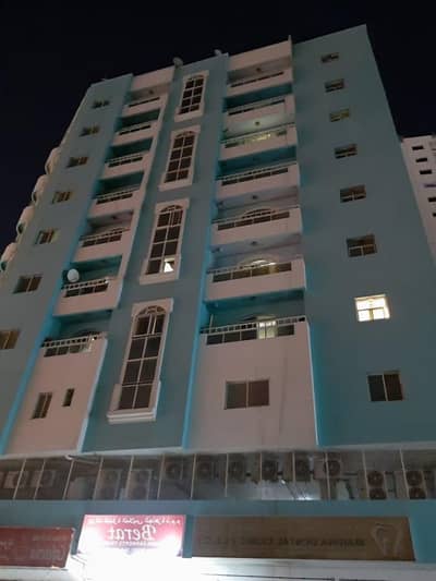 1 Bedroom Apartment for Rent in Al Rumaila, Ajman - Grab the chance of a great apartment Super Lux finishing  Close to all services and the corniche Payment facilities Safe and guard 24 hours camera mon