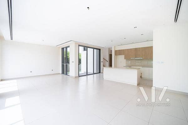 Large Plot | Spacious | Vacant Soon Large Plot | Spacious | Vacant Soon