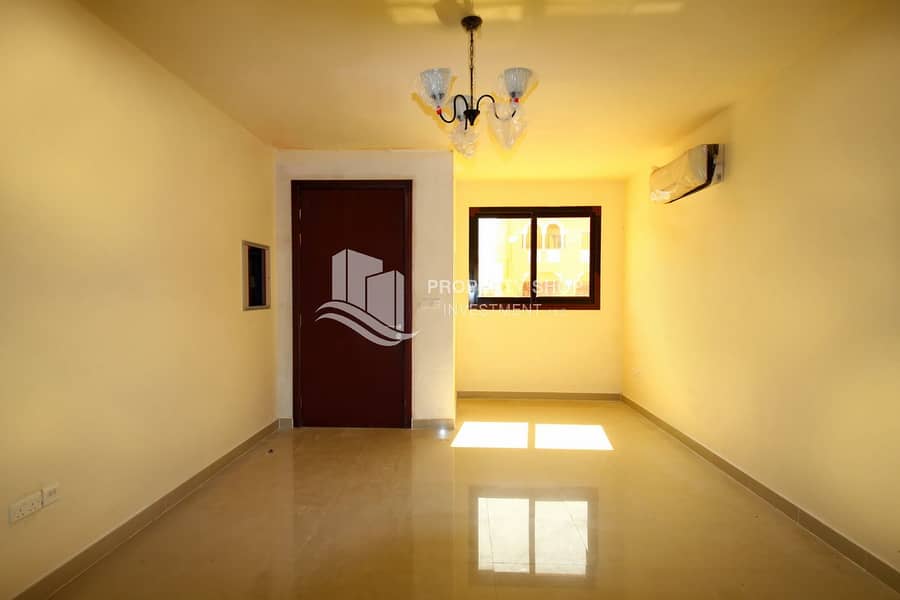 7 3-bedroom-villa-abu-dhabi-hydra-village-living-area. JPG