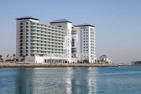 朱美拉棕榈岛， 迪拜 1 卧室公寓待售 - 位于朱美拉棕榈岛，蔚蓝公馆 1 卧室的公寓 2800000 AED - 8307102