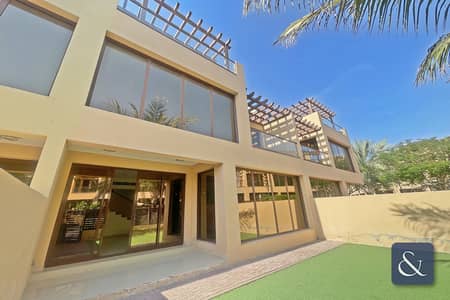 4 Bedroom Townhouse for Rent in Jumeirah Islands, Dubai - New To Market | Four Bedrooms | Available