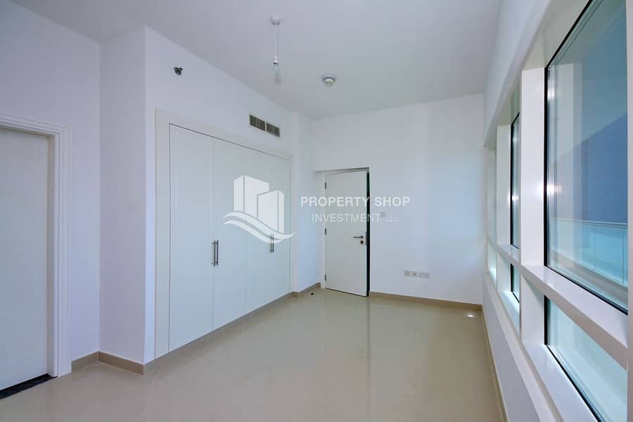 8 2-bedroom-apartment-al-reem-island-shams-abu-dhabi-oceanscape-cabinet-1. JPG